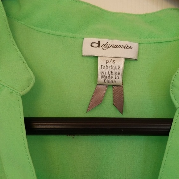 Dynamite green sheer blouse with tie front - Picture 2 of 5